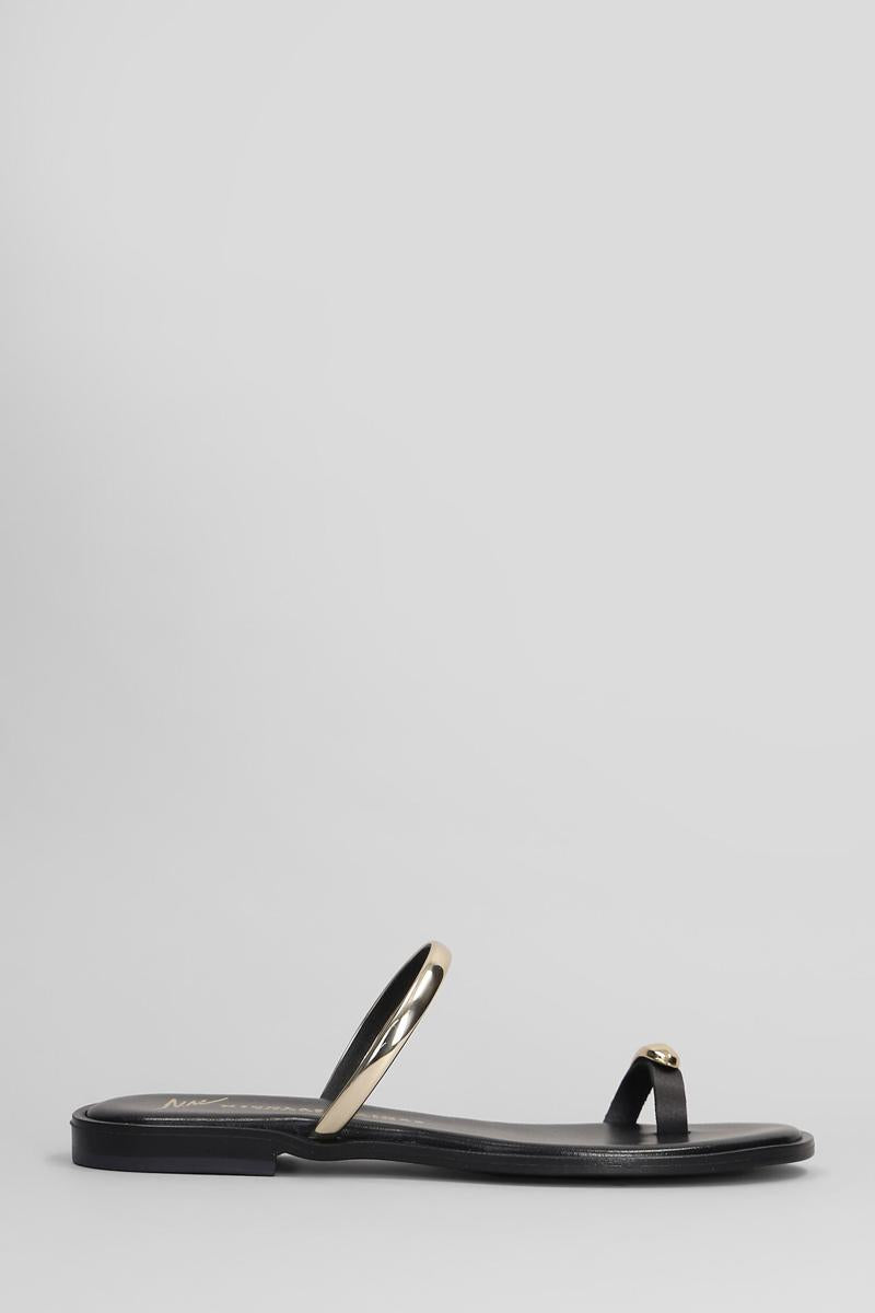 Nicolas Lainas Flats