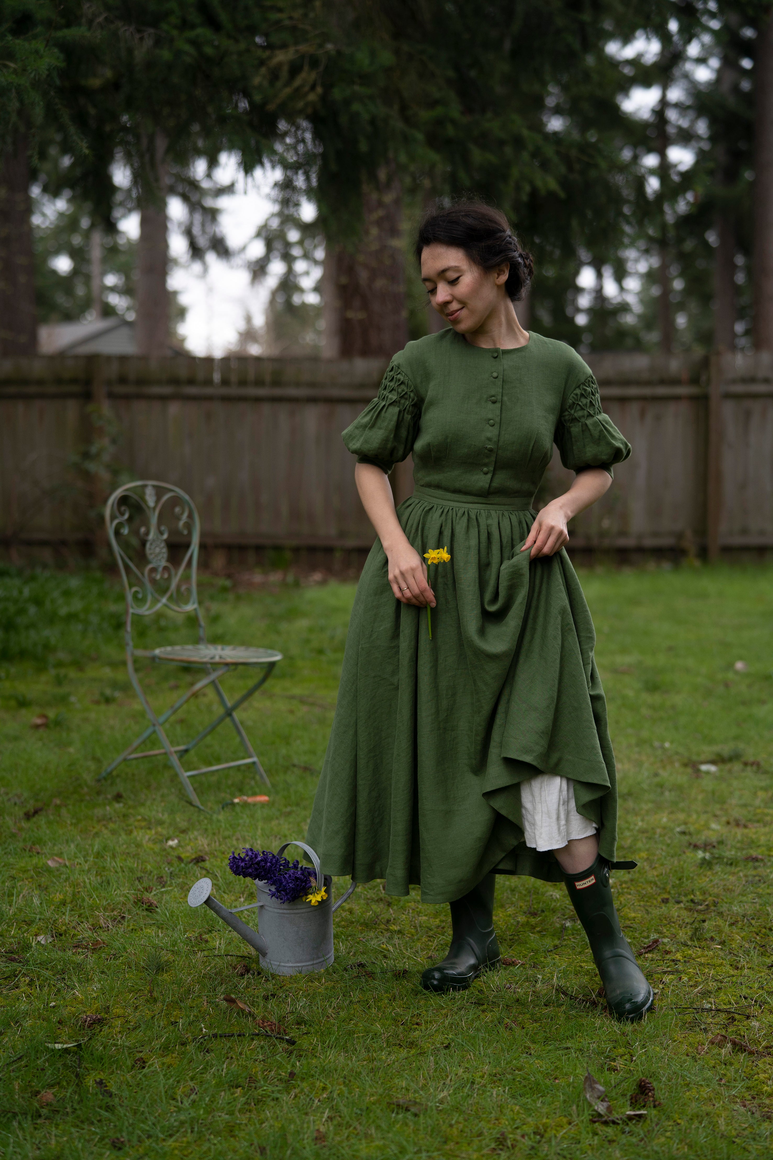 The Beth’23 Dress with short sleeves