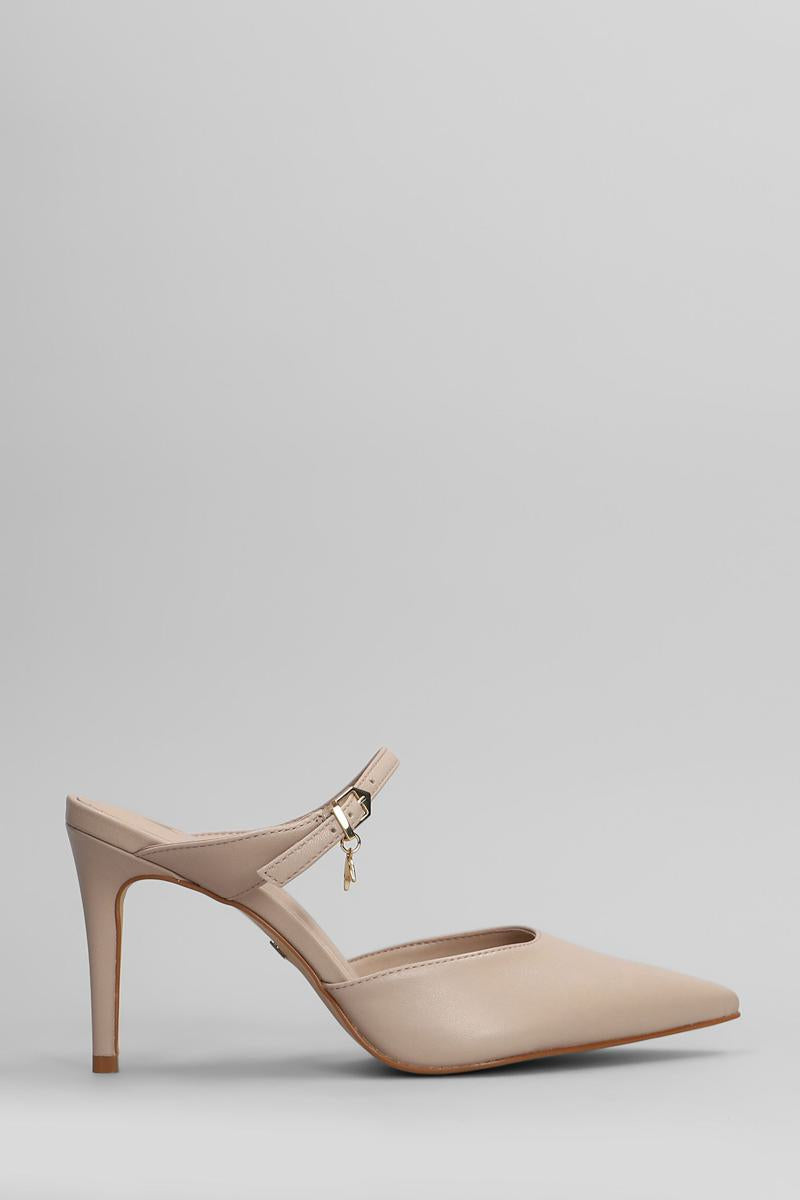 Carrano Pumps