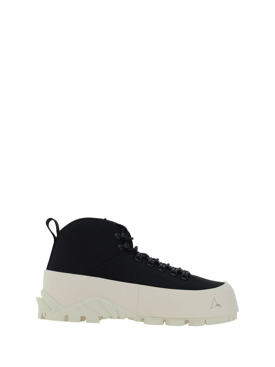 Roa Sneakers
