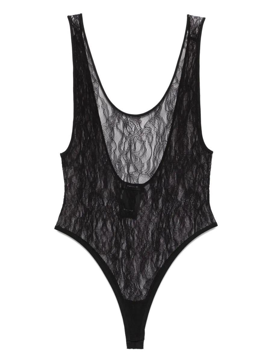 Wardrobe. Nyc Body