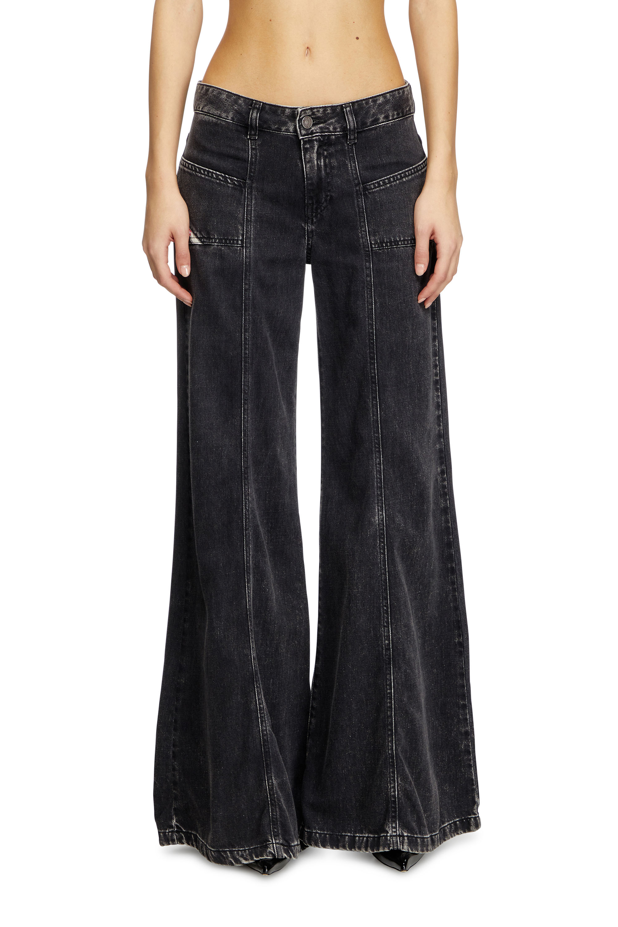 Diesel - Flare Jeans - D-Akii - Jeans - Woman - Black