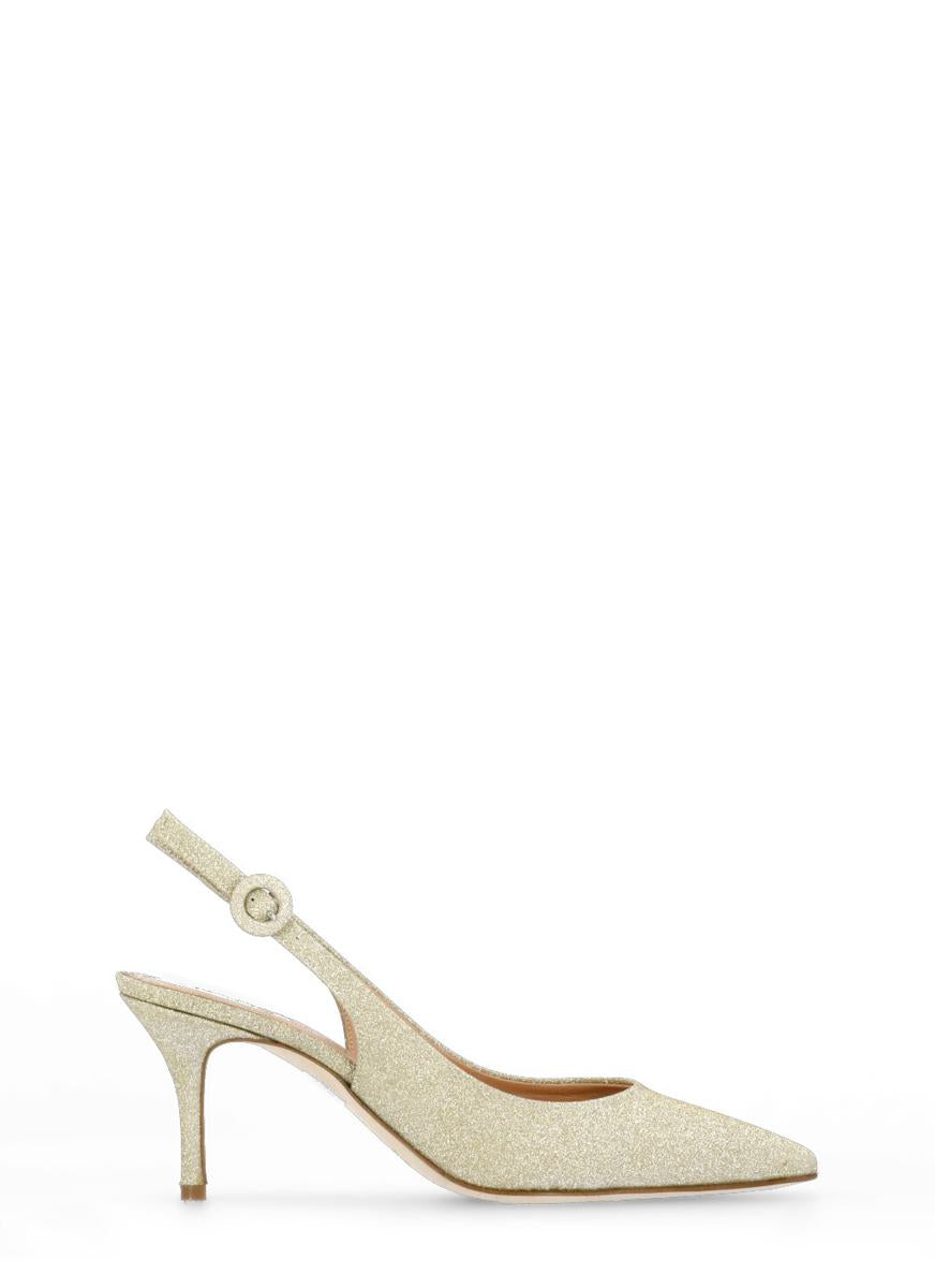The Seller With Heel