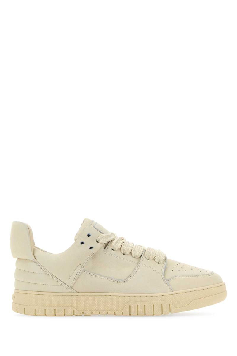 1989 Studio Sneakers