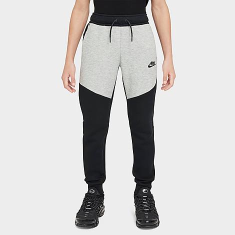 Nike Kids Sportswear Tech Fleece Reflective Jogger Pants in Black/Dark Grey Heather/Black Size: XS