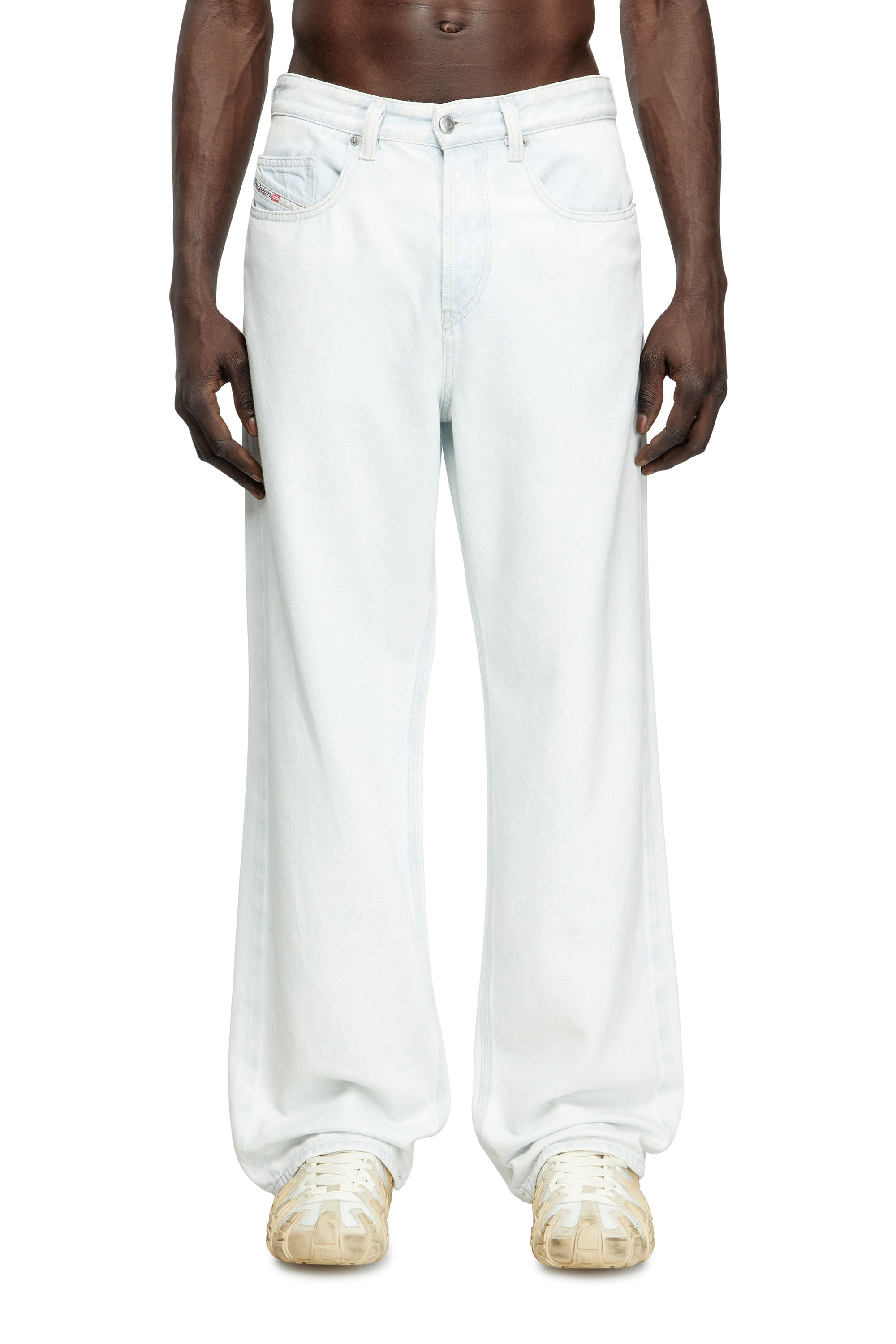 Diesel - Relaxed Jeans - 2001 D-Macro - Jeans - Man - Blue