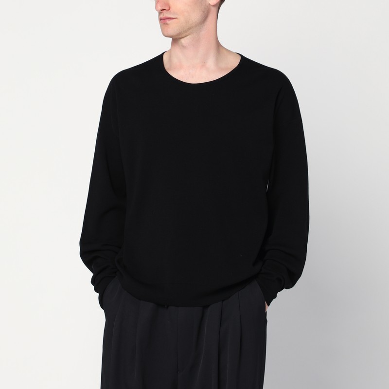 Black cotton sweater