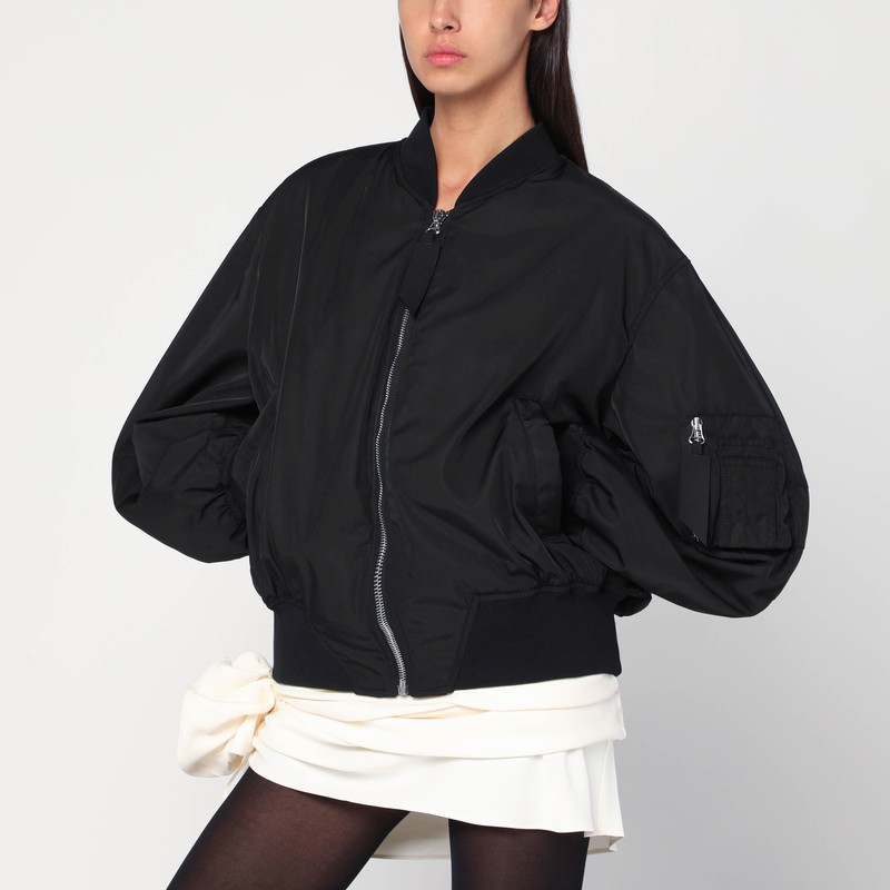 Black Anja zip bomber