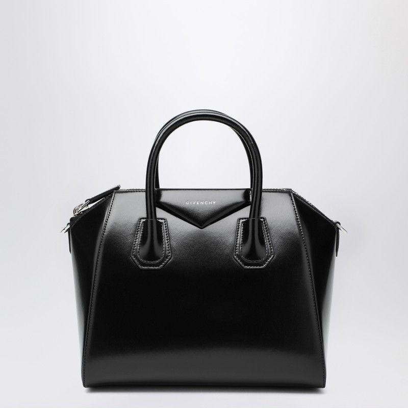 Small black leather Antigona bag