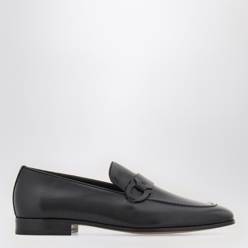 Black loafer with Gancini logo