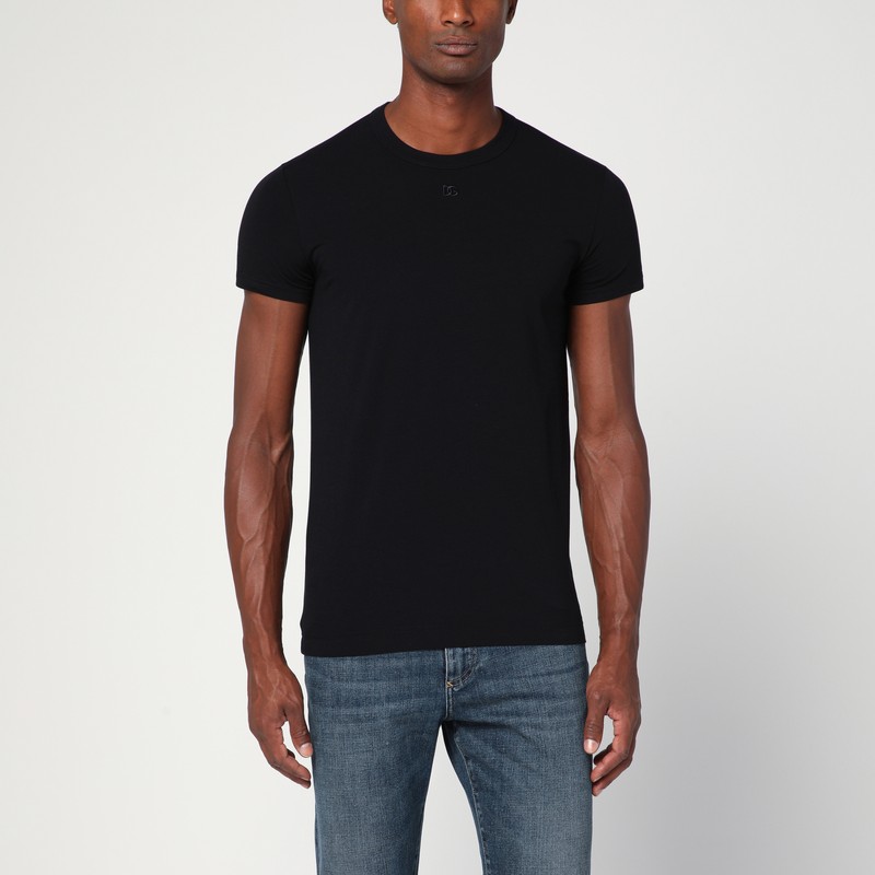 Black t-shirt with logo embroidery