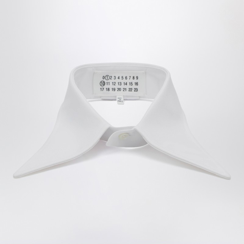 White cotton pointed collar