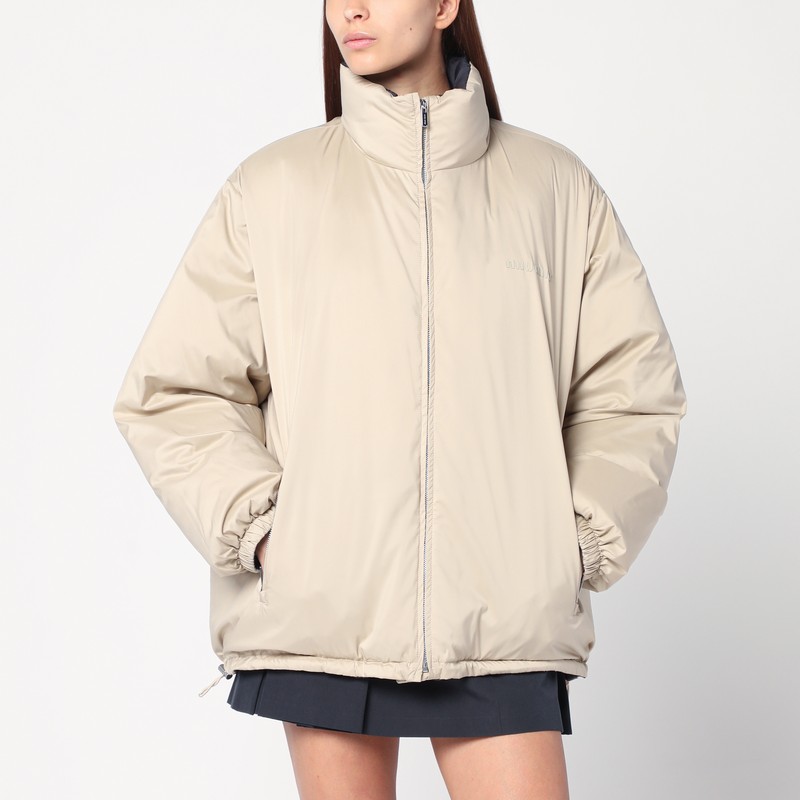 Reversible sand/blue puffer jacket in technical pongé