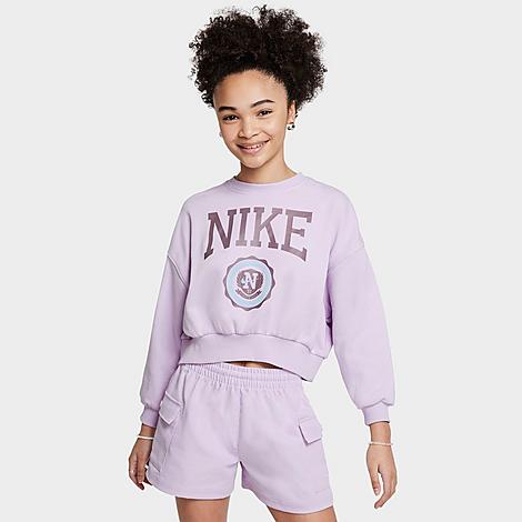 Nike Girls Sportswear Club Crewneck Sweatshirt in Doll/Taupe Grey Size: Medium